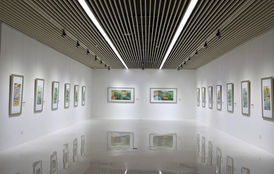 使用挂画器展示效果